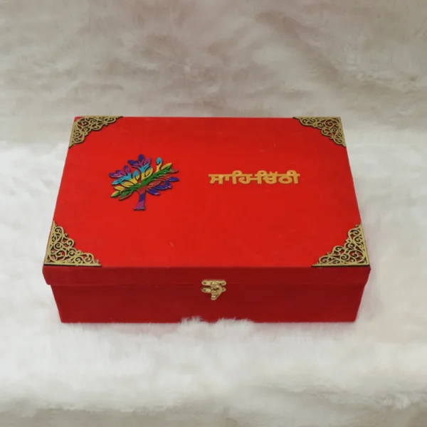 Velvet Sahe Chithi Box with 4 Jars